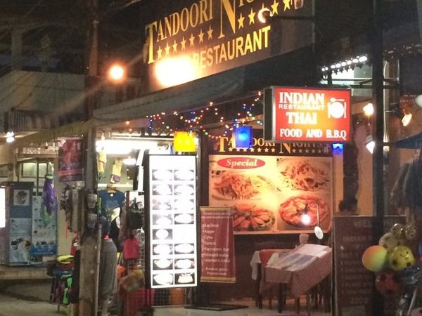 Tandoori Nights restaurant pour vos plats a emporter et aussi fait sur place